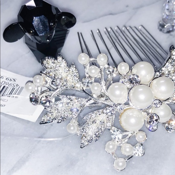 Wedding hair piece/ Comb / Head Clip/ Bride🤩NWT🤩 - Picture 2 of 5